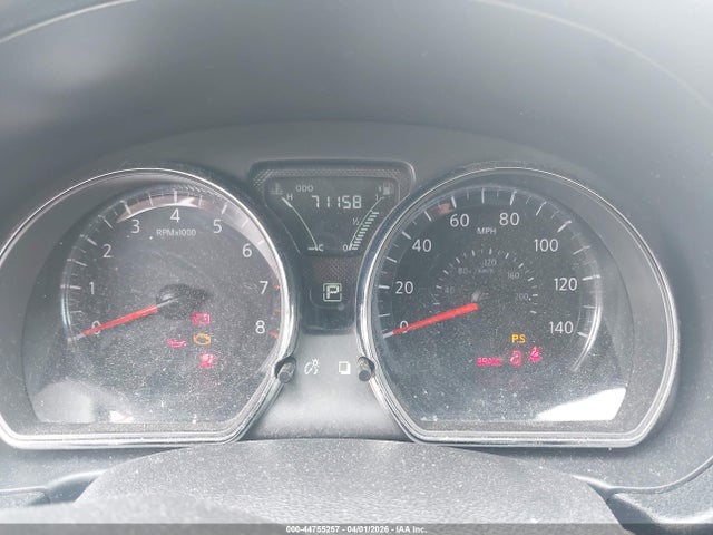 Nissan Versa 1.6 Sv