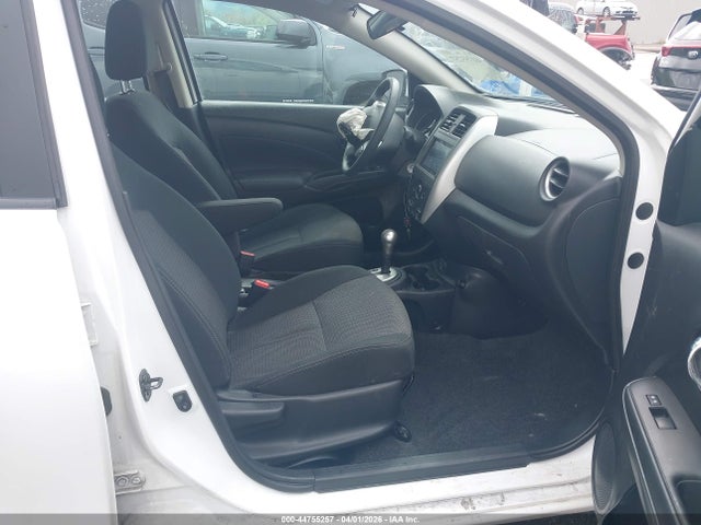 Nissan Versa 1.6 Sv