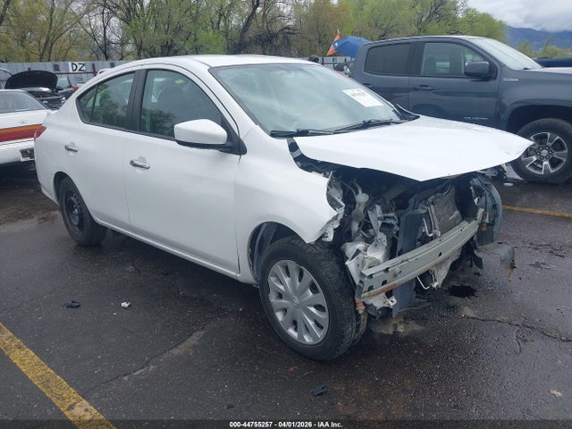 Salvage Nissan Versa Image