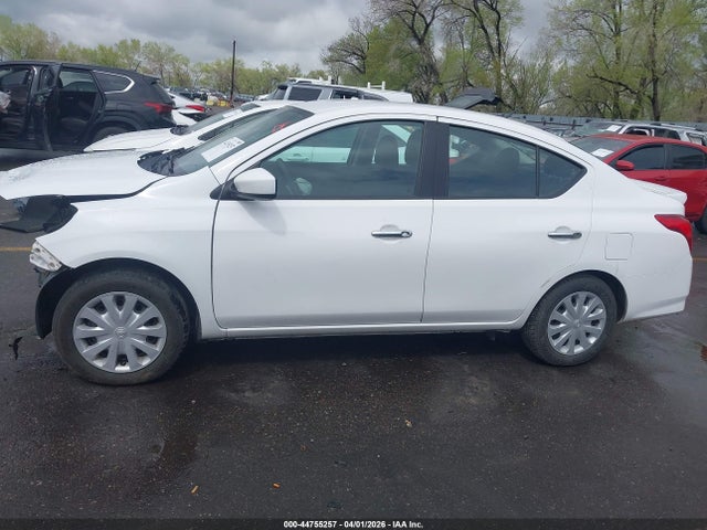 Nissan Versa 1.6 Sv