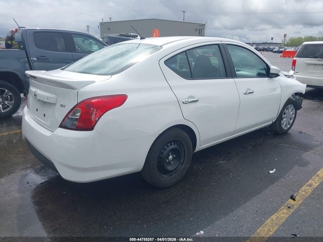 Nissan Versa 1.6 Sv