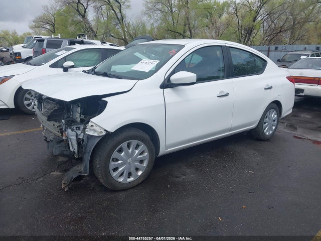 Nissan Versa 1.6 Sv