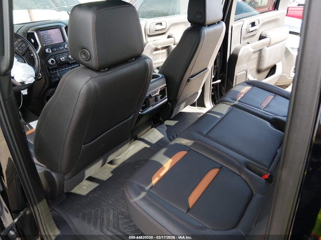 General Motors Sierra 3500HD 4wd  Standard Bed At4