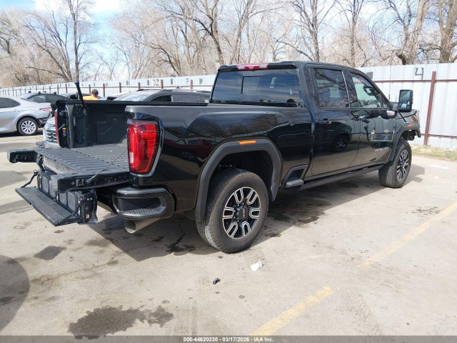 General Motors Sierra 3500HD 4wd  Standard Bed At4