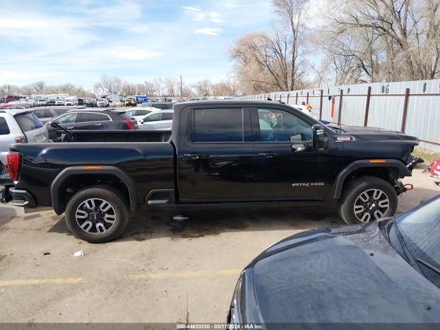 General Motors Sierra 3500HD 4wd  Standard Bed At4