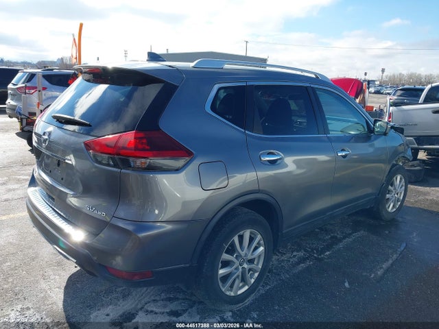 Nissan Rogue Sv