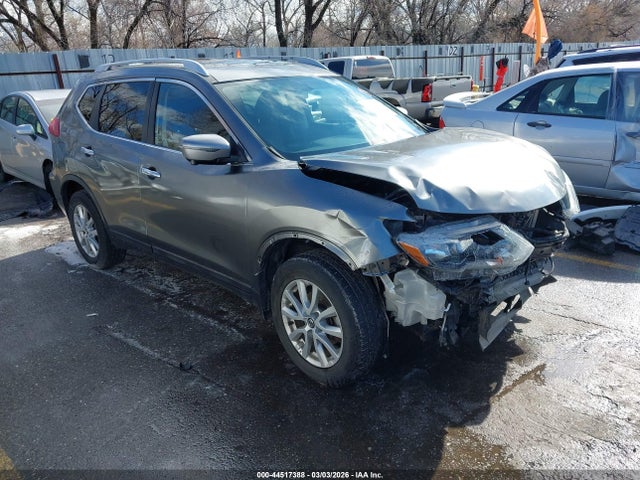 Salvage Nissan Rogue Image