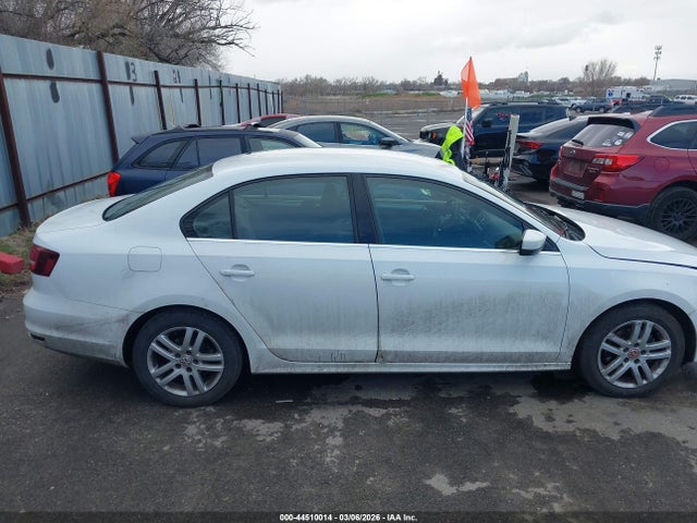 Volkswagen Jetta 1.4t S