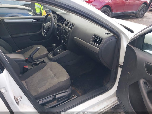 Volkswagen Jetta 1.4t S