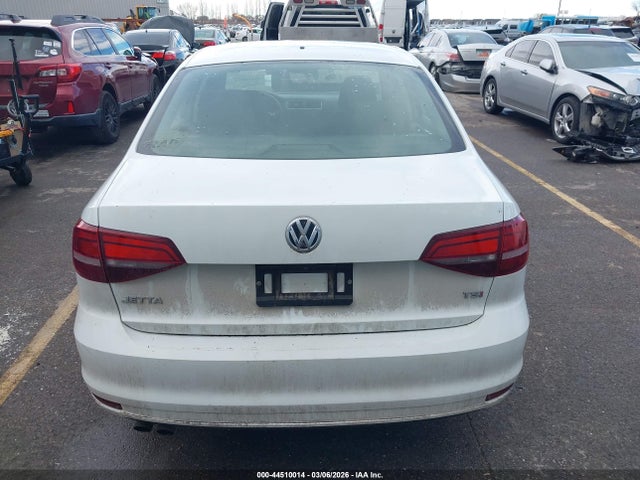 Volkswagen Jetta 1.4t S