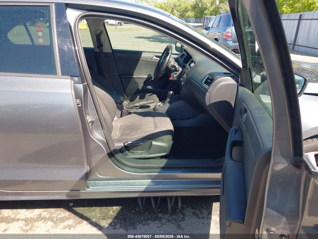 Volkswagen Jetta 2.0l S