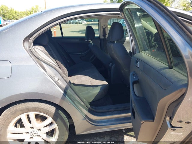 Volkswagen Jetta 2.0l S