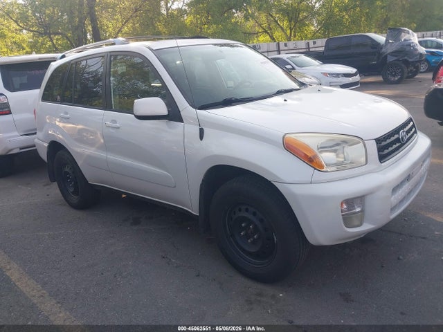 Salvage Toyota RAV4 Image