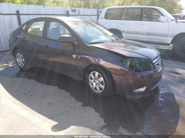 Salvage Hyundai ELANTRA Image