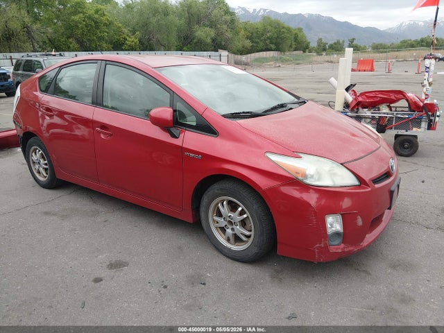 Salvage Toyota Prius Image