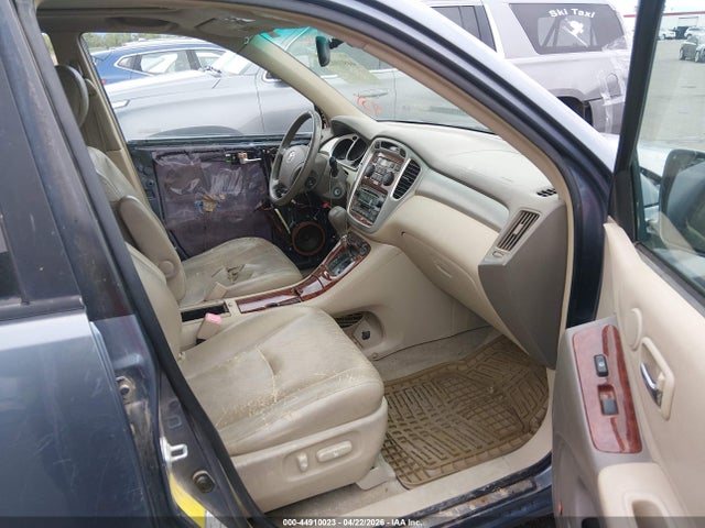 Toyota Highlander Limited V6