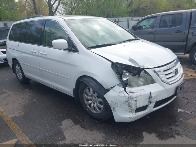 Salvage Honda Odyssey Image