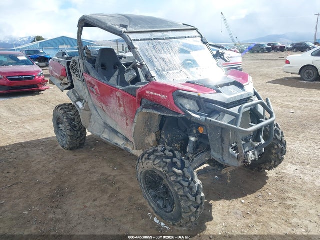 Salvage Can-Am Commander Image