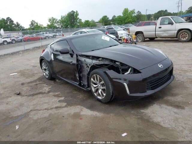 Salvage Nissan 370Z Image