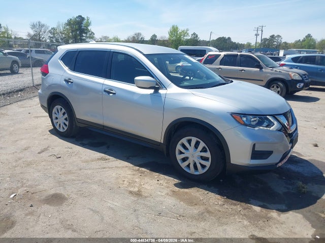 Salvage Nissan Rogue Image