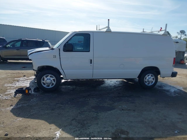 Ford E-150 Commercial