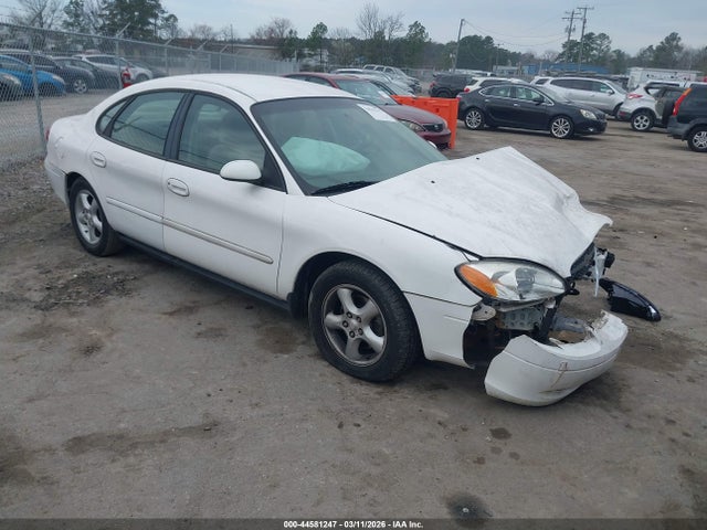 Salvage Ford Taurus Image