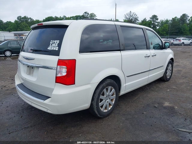 Chrysler Town & Country Touring-l
