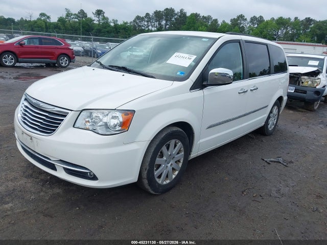Chrysler Town & Country Touring-l