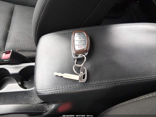 Hyundai ELANTRA Value Edition