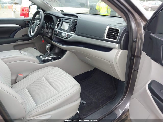 Toyota Highlander Le Plus V6