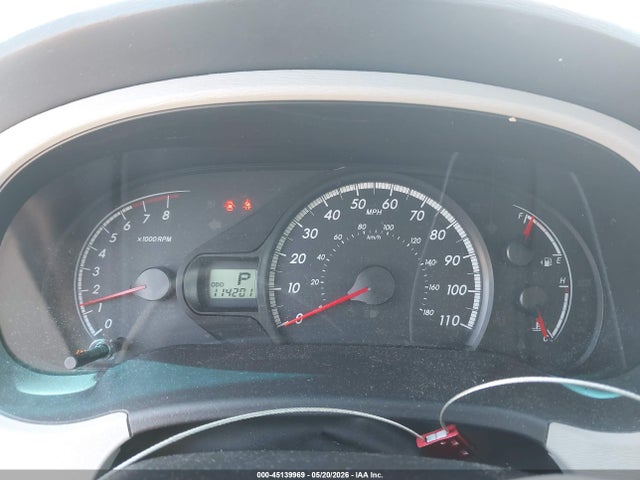 Toyota Sienna Base V6 7 Passenger