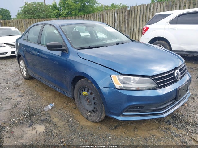 Salvage Volkswagen Jetta Image