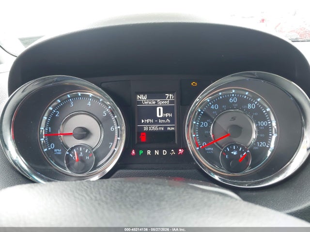 Chrysler Town & Country S