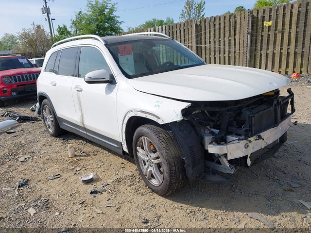 Salvage Mercedes-Benz GLB Image