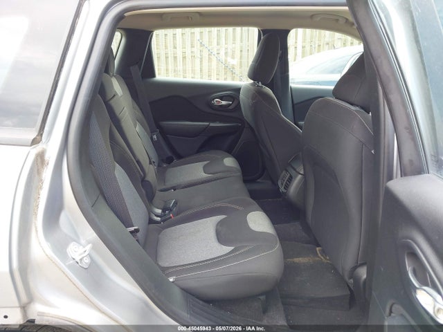 Jeep Cherokee Sport Fwd