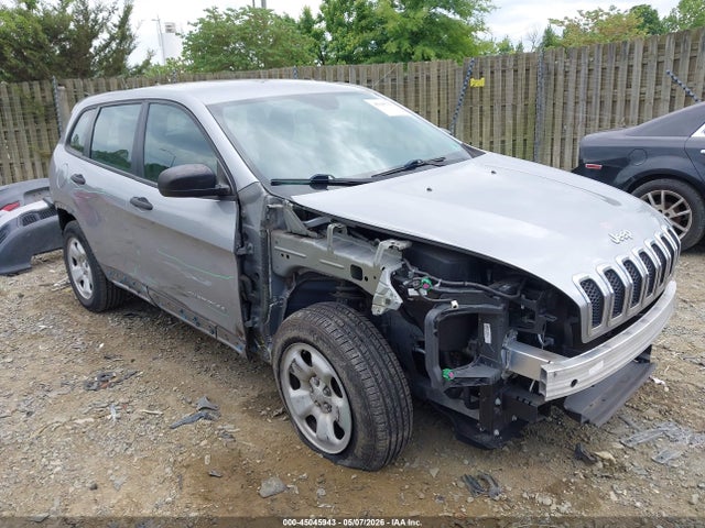 Salvage Jeep Cherokee Image