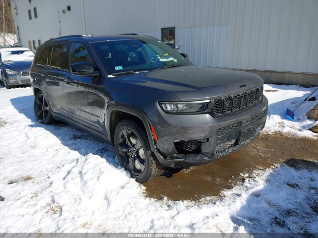 Salvage Jeep Grand Cherokee Image