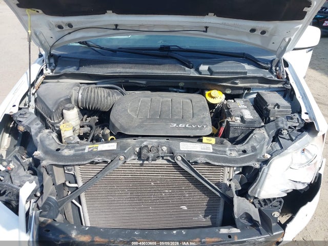 Chrysler Town & Country Touring