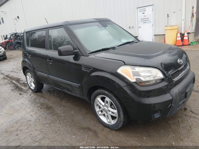 Salvage Kia Soul Image