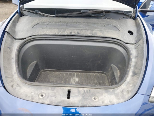 Tesla Model Y Long Range Dual Motor All-wheel Drive