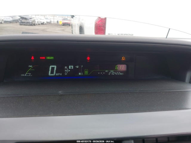 Toyota Prius v Two