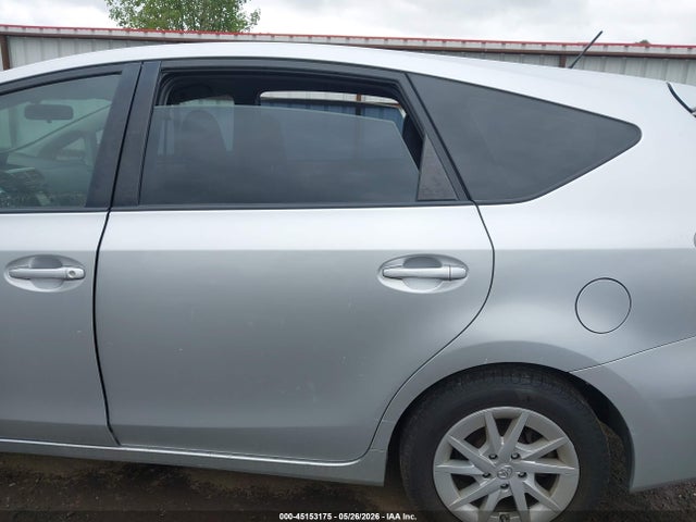 Toyota Prius v Two