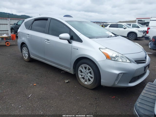 Salvage Toyota Prius v Image