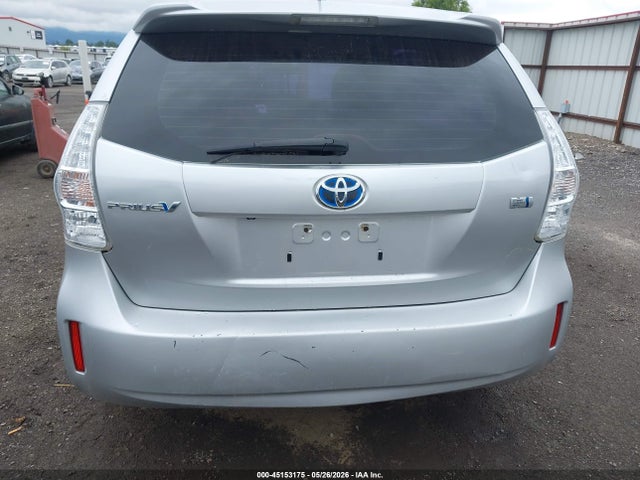 Toyota Prius v Two