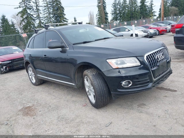 Salvage Audi Q5 Image