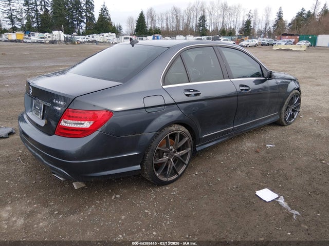 Mercedes-Benz C-Class Sport 4matic