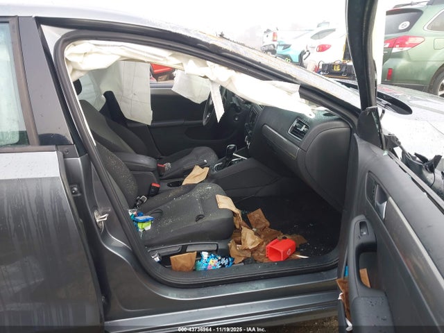 Volkswagen Jetta 1.4t S