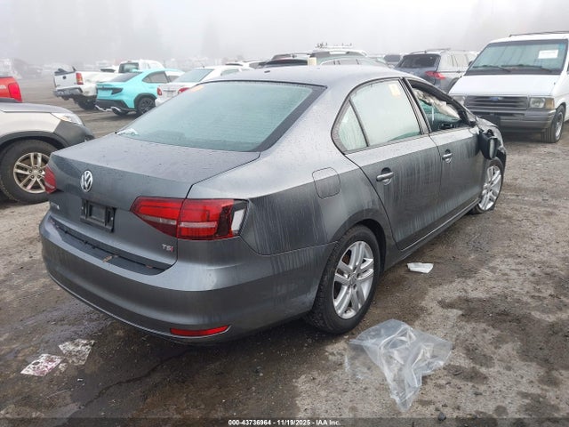Volkswagen Jetta 1.4t S