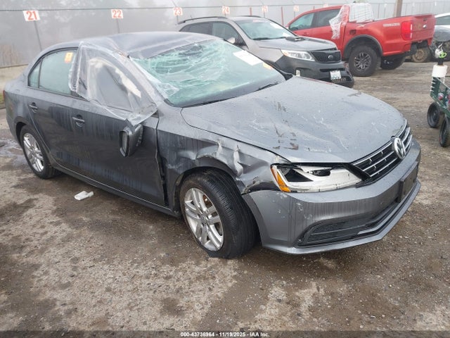 Salvage Volkswagen Jetta Image