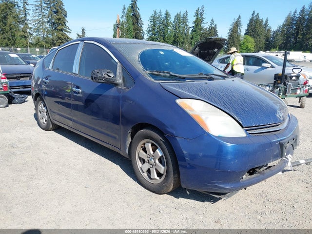 Salvage Toyota Prius Image